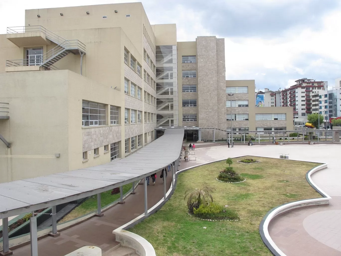 Escuela Politecnica Nacional