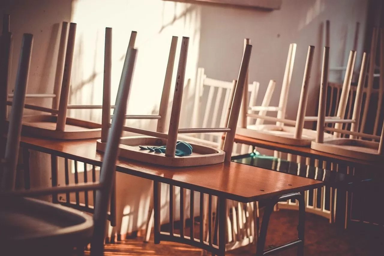 sistema educativo alternativo min