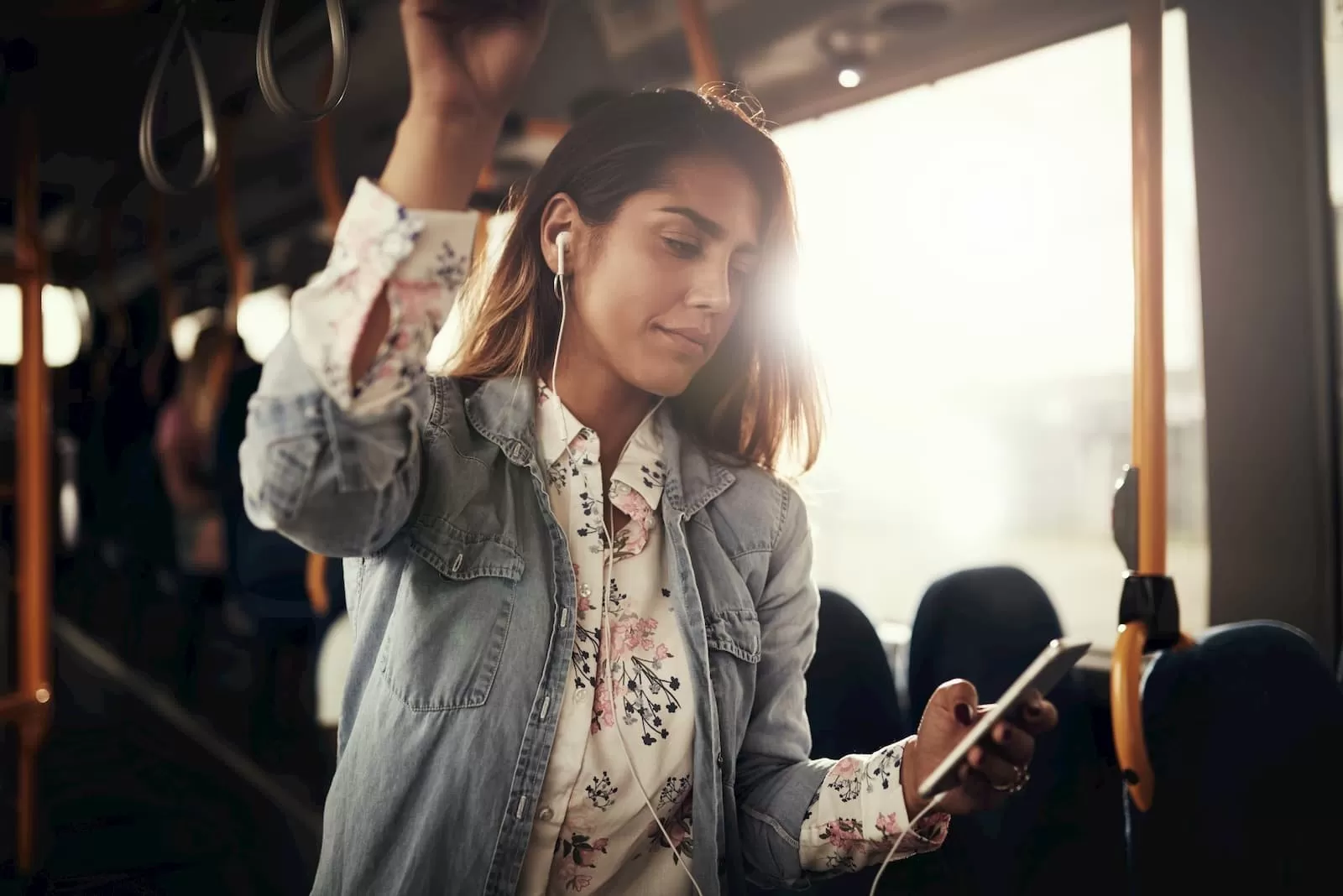 Cómo aprender inglés entrenando el oído con vídeo historias